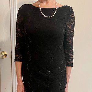 Laura Size 6 Black Dress